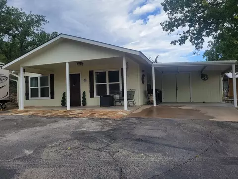 165 Carol St, Graham, TX 76450