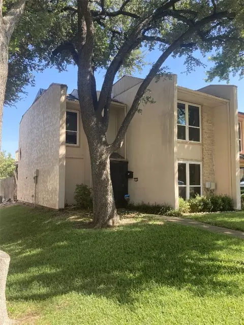 330 Valley Park Dr, Garland, TX 75043