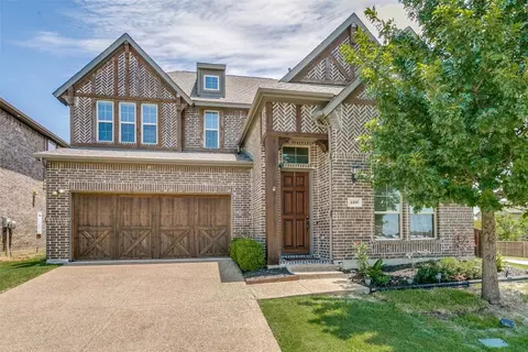 4400 Illiniwek Dr, Carrollton, TX 75010