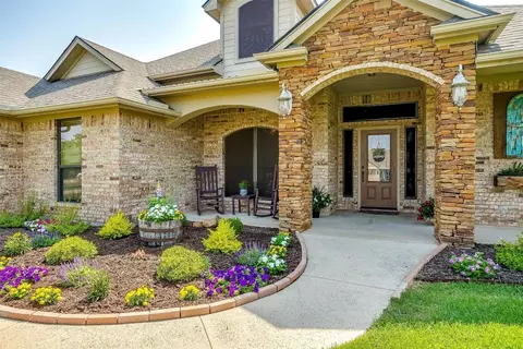 112 Blue Ribbon Trl, Weatherford, TX 76087