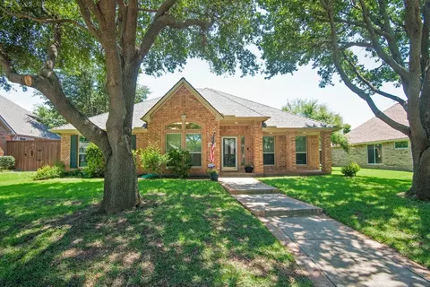 8303 Presidio Dr, Frisco, TX 75033