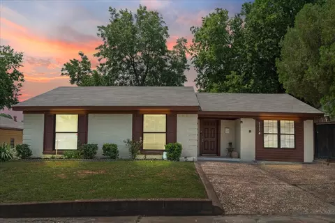 1114 Susan Dr, Garland, TX 75040