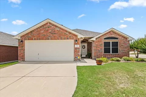3700 Palm Dr, Fort Worth, TX 76244