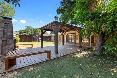 1209 Meadowview Dr, Euless, TX 76039 photo 30