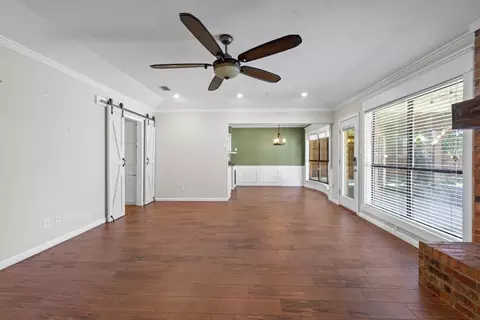 1209 Meadowview Dr, Euless, TX 76039 photo 6