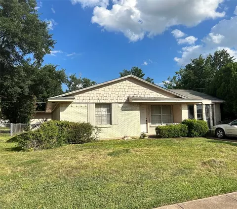 1700 Longview St, Mesquite, TX 75149