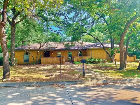1709 Avalon Dr, Colleyville, TX 76034