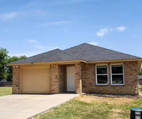 307 E 2nd St, Maypearl, TX 76064