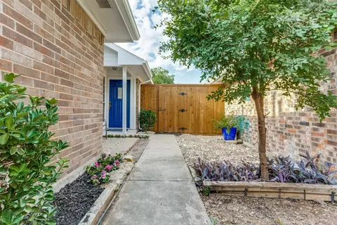 2137 Glen Heights Dr, Garland, TX 75044