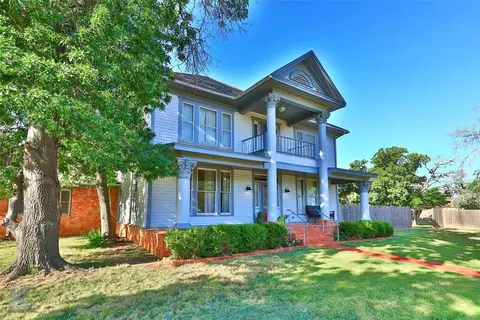 1505 Simms Ave, Cisco, TX 76437 photo 3