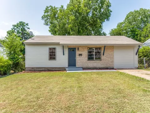 3732 Moonstone Dr, Dallas, TX 75241