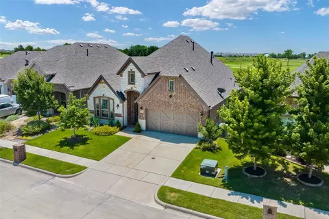 713 Jet Ct, Heath, TX 75126
