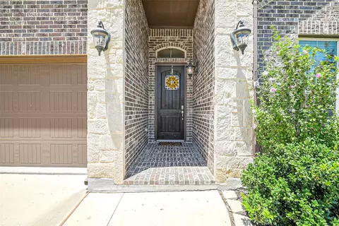 2213 Skysail Ln, Denton, TX 76210