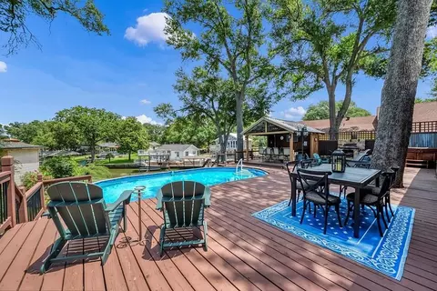 228 Loon Bay Dr, Gun Barrel City, TX 75156
