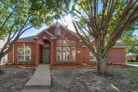 6421 Pawnee Ln, The Colony, TX 75056