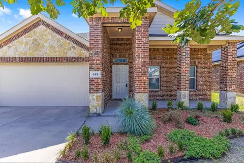 227 Old Spanish Trl, Waxahachie, TX 75167