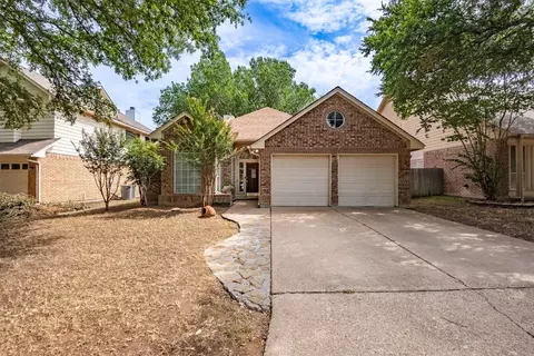 2217 Chapel Downs Dr, Arlington, TX 76017