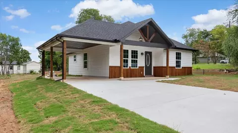 427 E Washington St, Denison, TX 75021