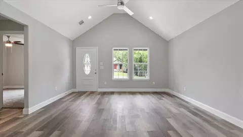 427 E Washington St, Denison, TX 75021 photo 6