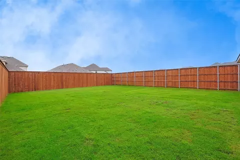 Exterior - 1069 Wisdom Way Dr, Haslet, TX 76052 photo 4 of 4