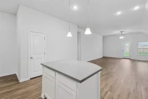 Kitchen - 1069 Wisdom Way Dr, Haslet, TX 76052 photo 5 of 7