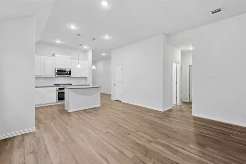 Kitchen - 1069 Wisdom Way Dr, Haslet, TX 76052 photo 7 of 7