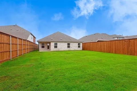 Exterior - 1069 Wisdom Way Dr, Haslet, TX 76052 photo 3 of 4