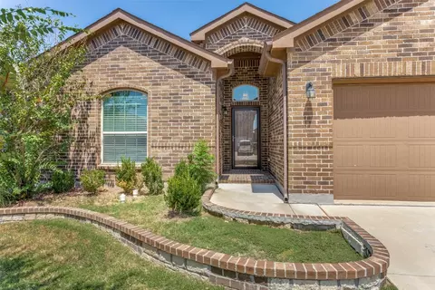 5204 Sugarcane Ln, Fort Worth, TX 76179