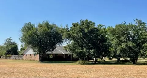 946 N Speegleville Rd, Waco, TX 76712
