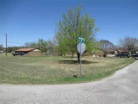 1740 Tanglewood Dr, Azle, TX 76020