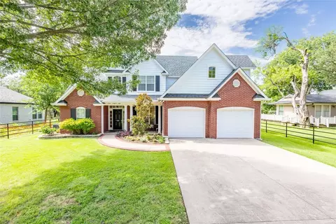231 E Umphress St, Van Alstyne, TX 75495