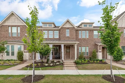 4505 Smokey Quartz Ln, Arlington, TX 76005