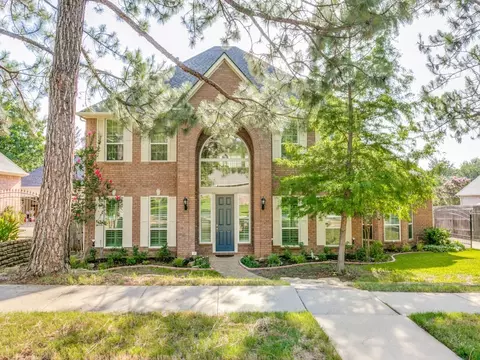 3321 Spruce Ln, Grapevine, TX 76051