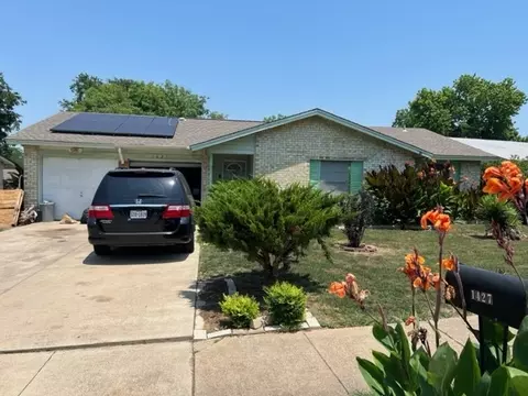 1427 Natches Dr, Arlington, TX 76014