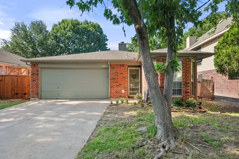937 Ashmount Ln, Arlington, TX 76017