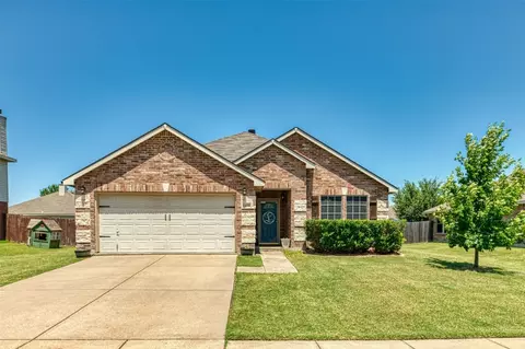 1408 Lauren Dr, Burleson, TX 76028