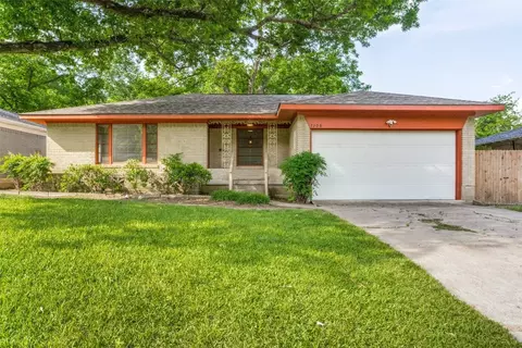 7208 Piedmont Dr, Dallas, TX 75227