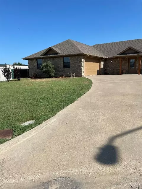 6501 Shadowview Ct, Mineral Wells, TX 76067