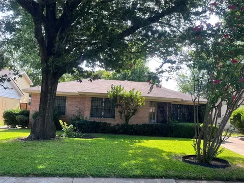 4415 Malden Ln, Dallas, TX 75216