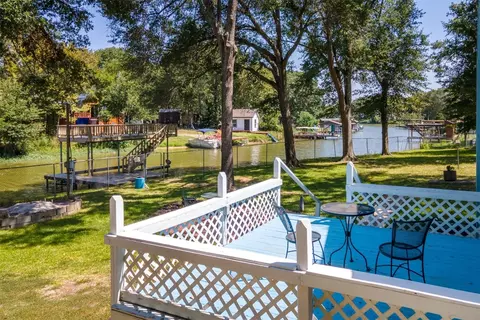 152 Buffalo Springs Rd, Mabank, TX 75156