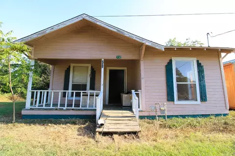 732 W Manchaca, De Leon, TX 76444