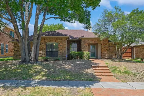 3013 Sierra Dr, Carrollton, TX 75007