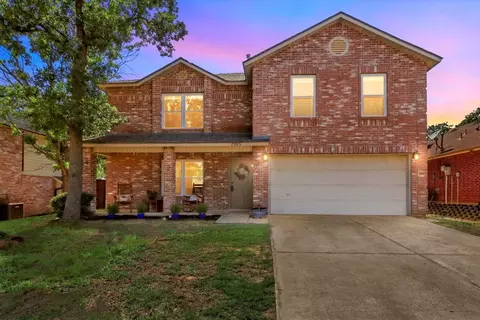 2003 Baker Dr, Corinth, TX 76210