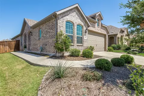 3524 Tulip Dr, Aubrey, TX 76227