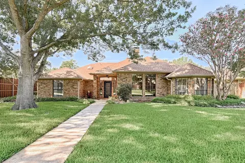 1902 Drew Ln, Richardson, TX 75082