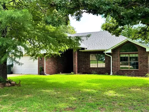 5010 Kimber Ln, Durant, OK 74701