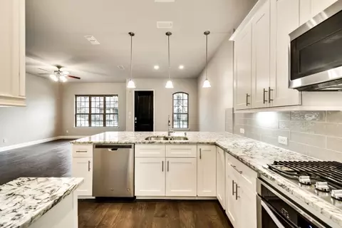 1547 Wittington Pl, Farmers Branch, TX 75234