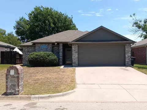 6512 N Chesterfield Dr, Fort Worth, TX 76179