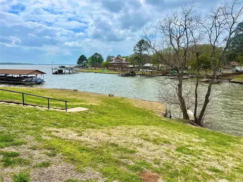 849 S Gun Barrel Ln #B3, Gun Barrel City, TX 75156