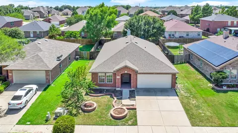 8116 Eagle Point Trl, Arlington, TX 76002